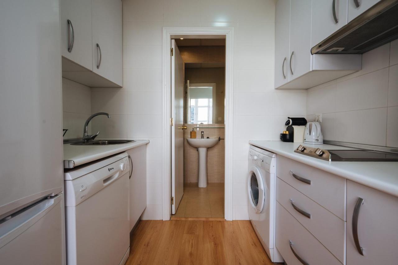 Hostly Rivero 2a Center Loft-fibre-communal Terrace-parking Optional-cless Appartement Séville